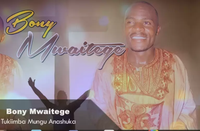 bony mwaitege tukiimba mungu anashuka
