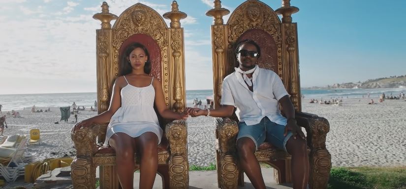 video nyashinski lift me up