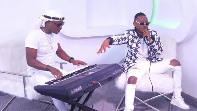 video kayumba chunga acoustic version