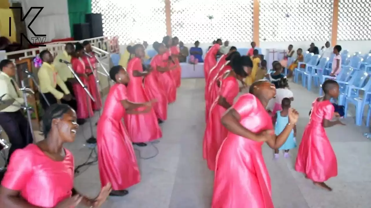 Tabata Mennonite Choir Natembea Kidogo Nikinyatanyata