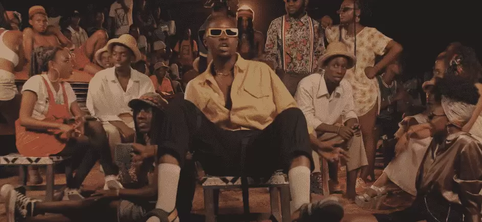 video Unakaaje Chini
