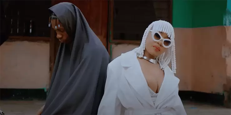 video amber lulu uchawi upo