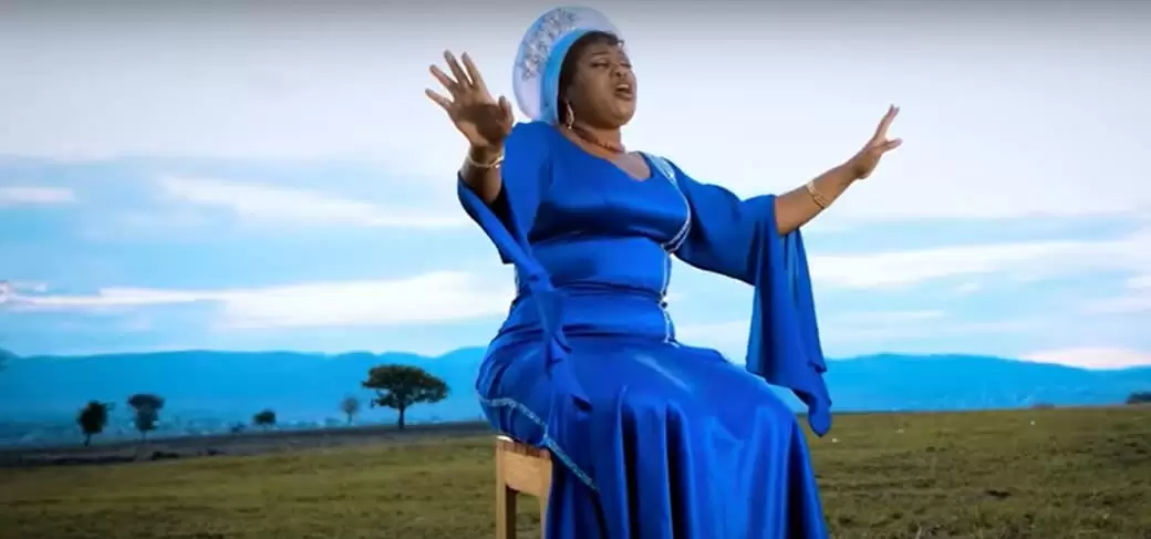 video happy kamili mungu u mwema