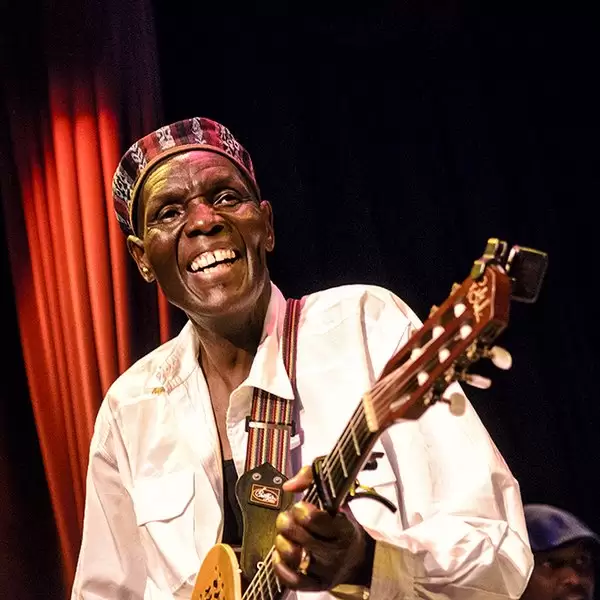 Oliver Mtukudzi Todii