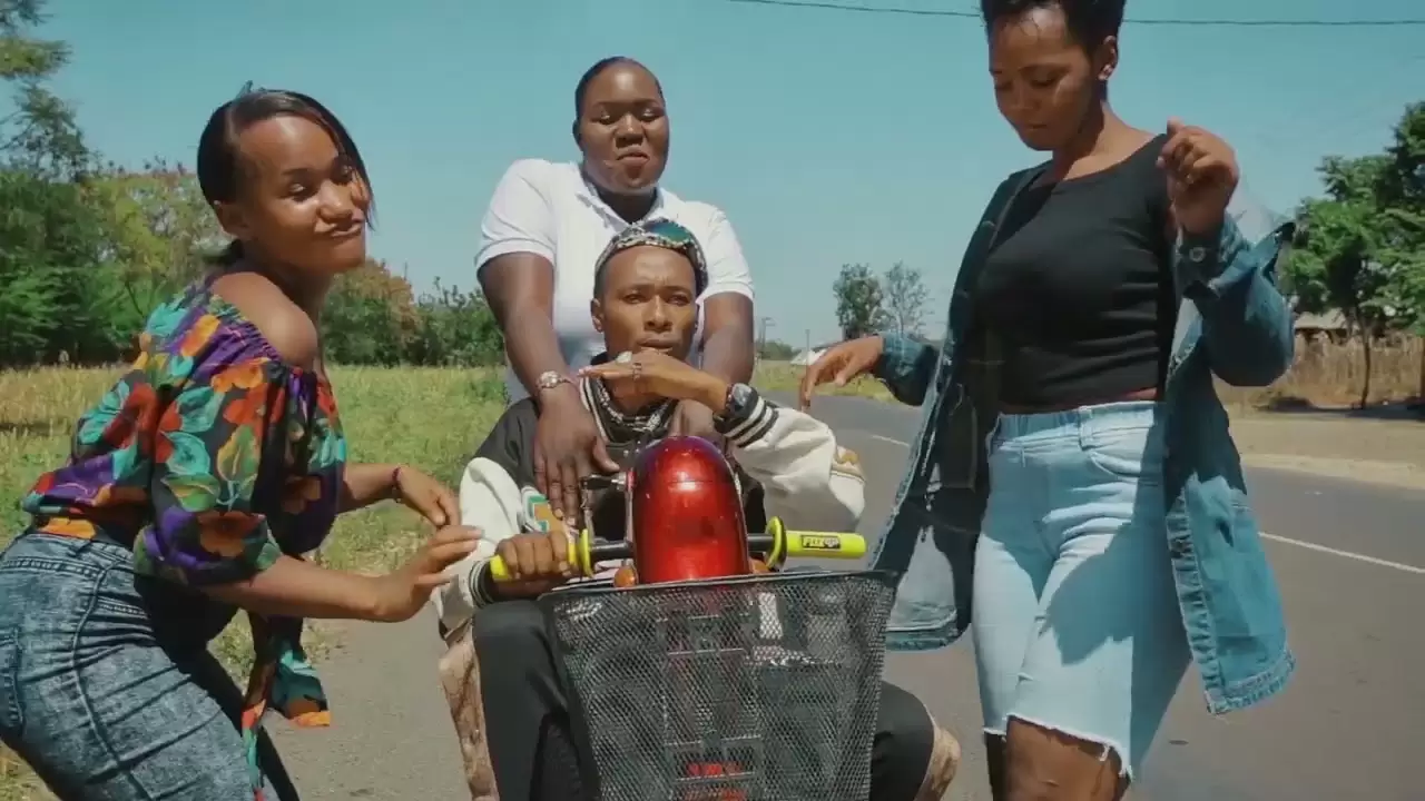 video man d piga kazi