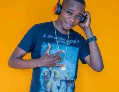 Katelele ching oma kuwoniwa