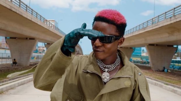 mchina mweusi usimwambie mama Mchina Mweusi Usimwambie Mama